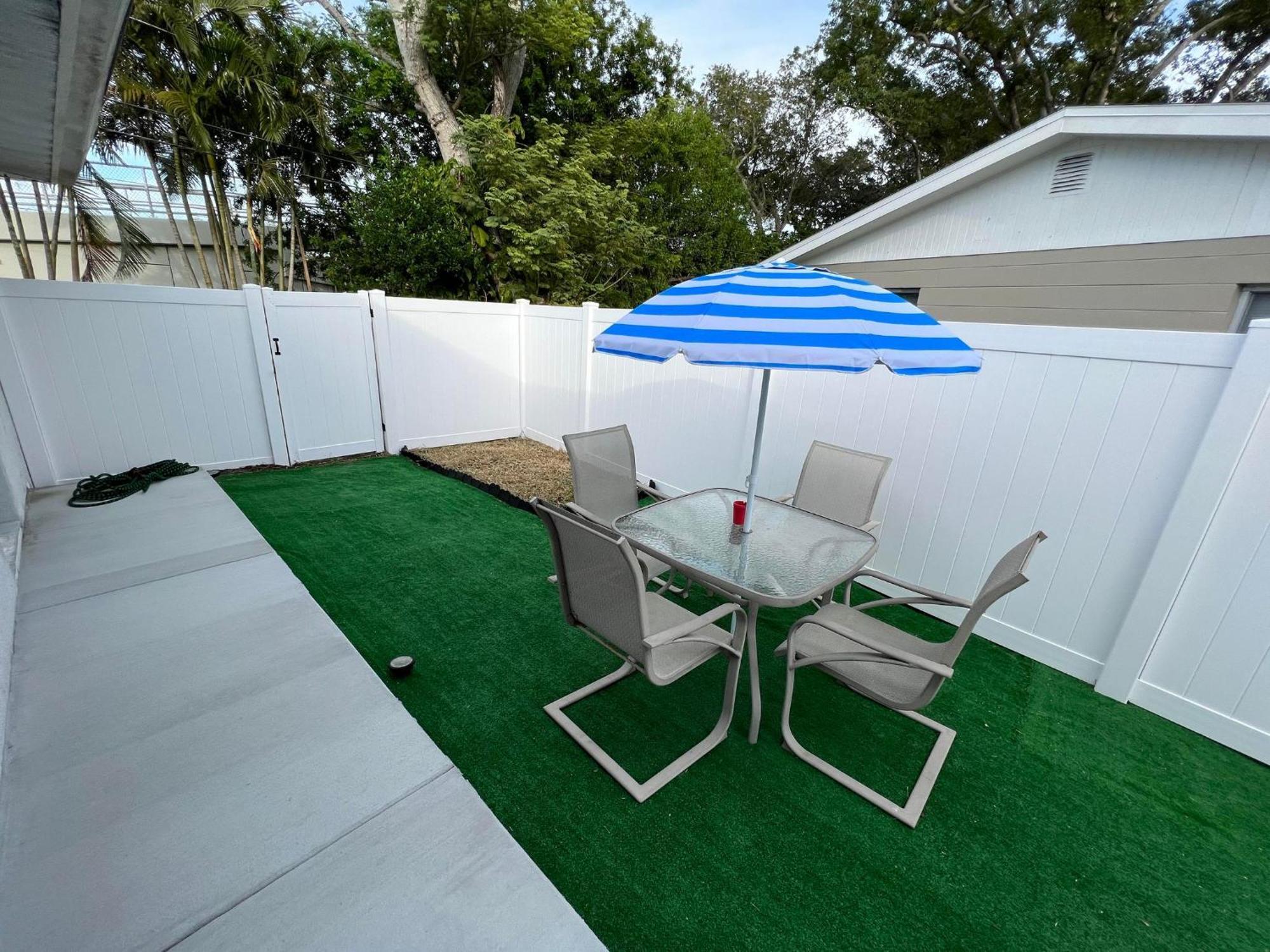 Cozy Private Studio W/Own Yard - 3Mi From Beach Seminole Extérieur photo